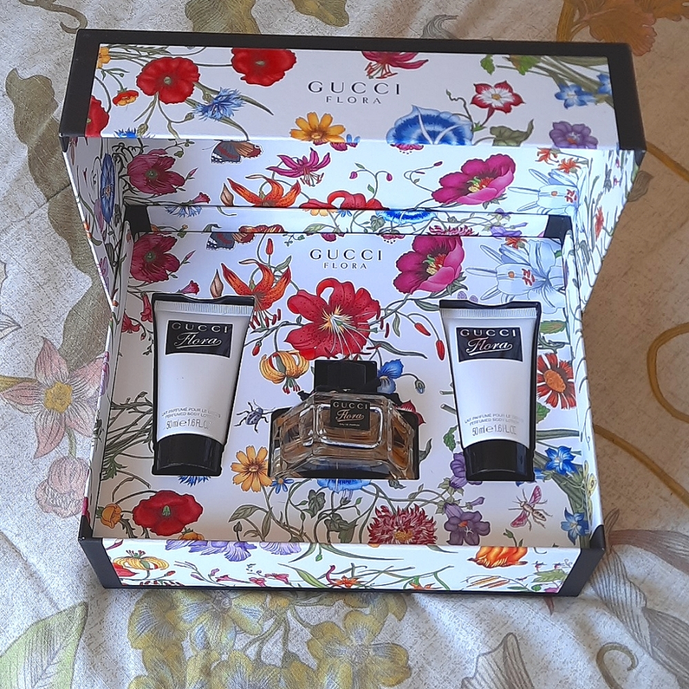 Unused Gucci Flora gift set